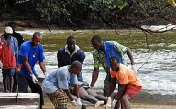 Gabon : au moins 2 morts et 28 portés disparus dans le naufrage d'un ferry