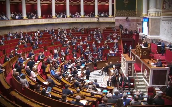 Réforme des retraites: Emmanuel Macron réunit les chefs de la majorité à l'aube d'une journée décisive