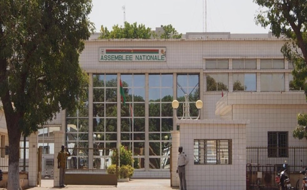 Burkina Faso: un rapport d'audit épingle la gestion financière de l'Assemblée sous Kaboré