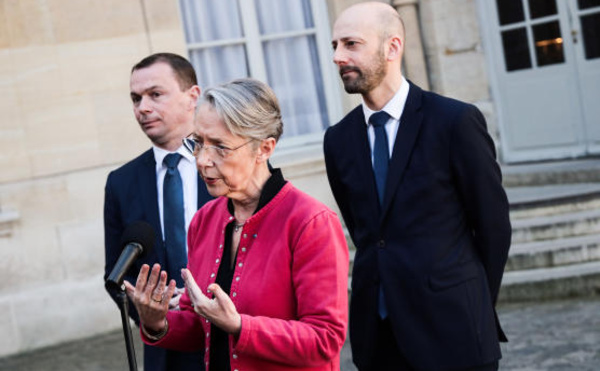 Elisabeth Borne appelle à « respecter une période de convalescence » après la réforme des retraites et se démarque de Macron