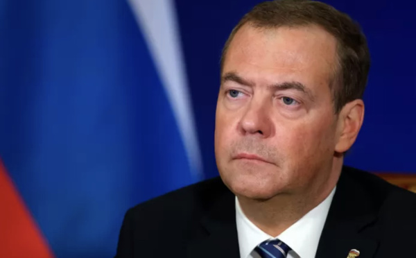L'ex-président russe Medvedev s’en prend à la Pologne: “Le pays disparaîtra avec son stupide premier ministre”