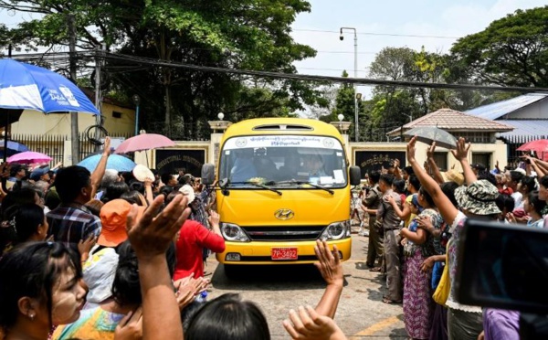 Birmanie: la junte annonce avoir gracié plus de 3000 prisonniers pour le Nouvel an