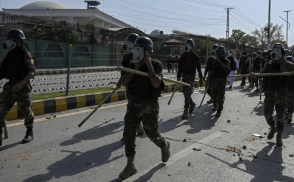 Au Pakistan, l'armée déployée face aux manifestants soutenant l'ex-Premier ministre Khan