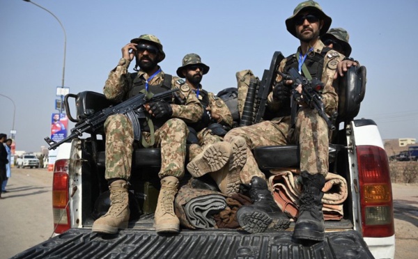 Pakistan: 13 morts lors d'une prise d'otages sur une base de sécurité