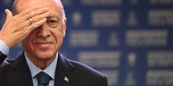 La Turquie, divisée, choisit son président