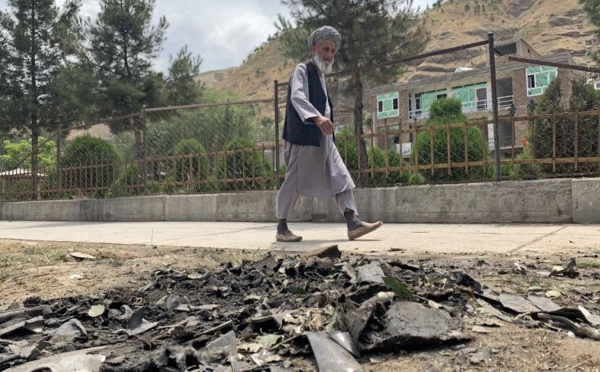 Afghanistan: 11 personnes tuées et 30 blessées dans une attaque lors des funérailles d'un gouverneur