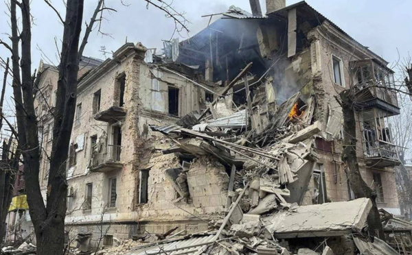 Russie: un immeuble résidentiel touché par un drone dans une ville du sud