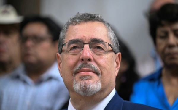 Guatemala: perquisition au siège du parti du candidat à la présidentielle Bernardo Arévalo