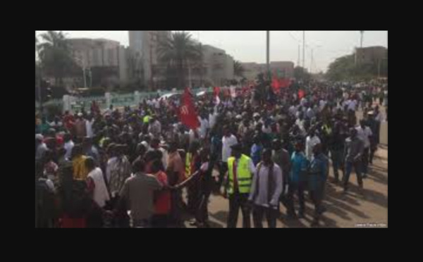 Burkina Faso: manifestation de jeunes après «l’enlèvement» de l’ex-député et maire de Komsilga
