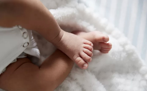 L’horreur en RDC: des jumelles âgées de quelques mois transformées en piège explosif et sauvées in extremis