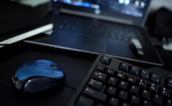 En Equateur, enquête sur des vidéos porno générées par l'intelligence artificielle