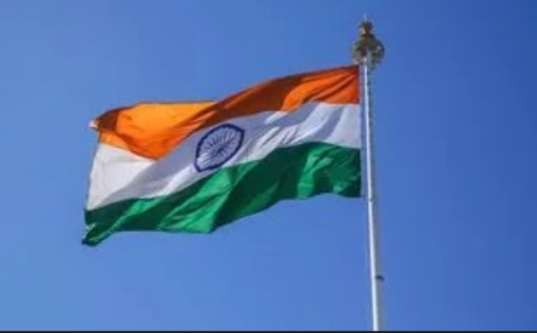 Inde: au moins 40 ouvriers ont été pris au piège dans l'effondrement d'un tunnel (secours)