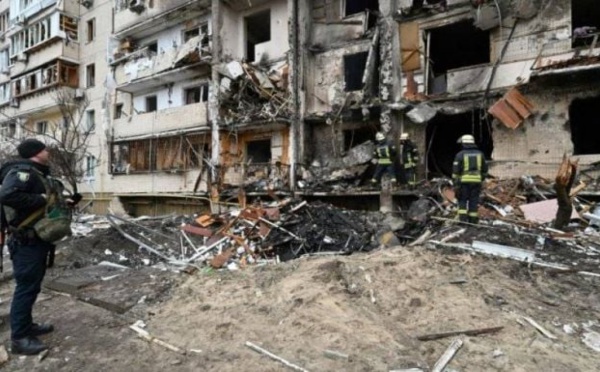 Ukraine: un hôpital a été touché par un tir de barrage russe dans la nuit, dit Kiev