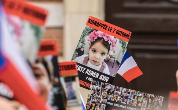 Israël-Hamas: au 2e jour de trêve, 14 otages et 42 prisonniers vont être libérés