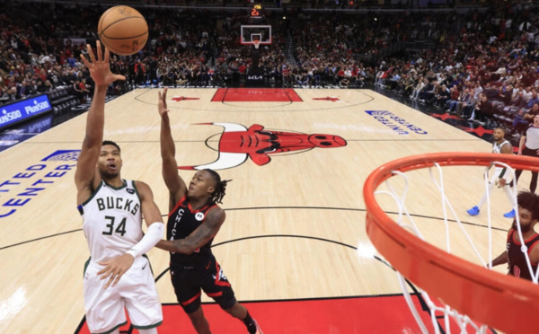 NBA: Milwaukee battu à Chicago après prolongations, 13e revers d'affilée pour les Spurs