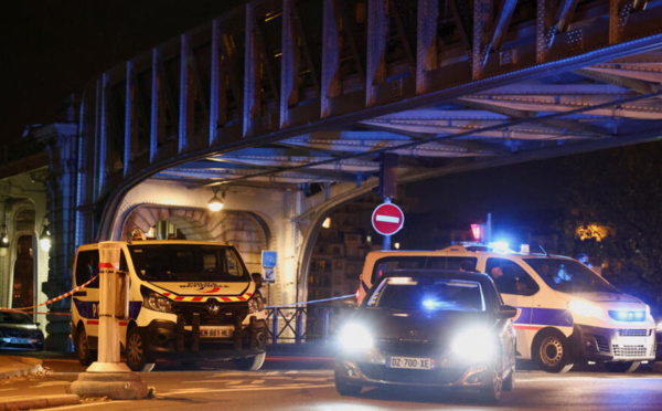 Attaque au couteau à Paris: une personne tuée et une autre blessée, l'assaillant interpellé