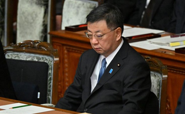 Japon: quatre ministres démissionnent sur fond de scandale de fraude financière