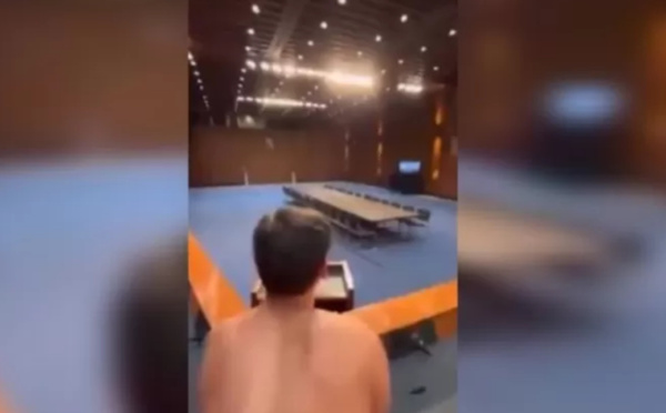 Un attaché parlementaire fait scandale en tournant une sextape au Sénat américain