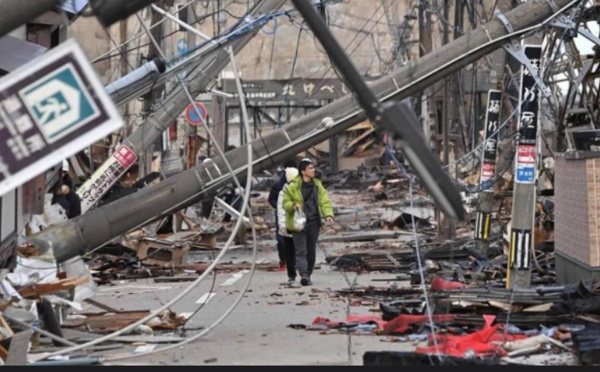 Séisme au Japon: nouveau bilan de 242 disparus, 92 morts