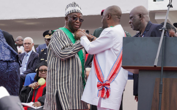 Liberia: Joseph Boakaï investi président lors de la deuxième transition pacifique du pays