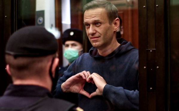 Mort d'Alexei Navalny: les enquêteurs examineront son corps pendant au moins «14 jours»