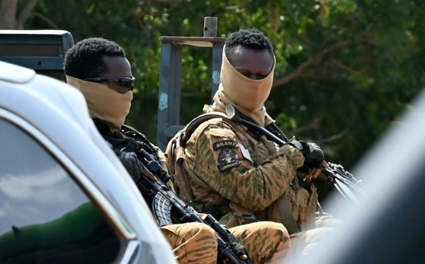 Burkina : au moins quinze victimes dans une "attaque terroriste" contre une église, selon le diocèse