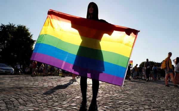 Ouganda: la Cour constitutionnelle rejette un recours contre une loi anti-LGBT+ controversée