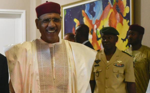 Niger: la justice ordonne la remise en liberté de deux proches de Mohamed Bazoum