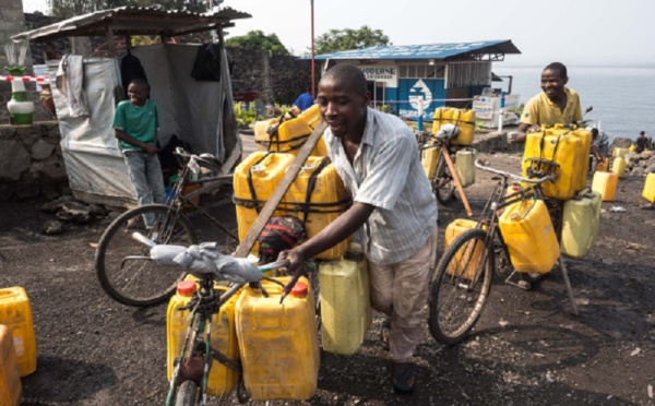 RDC: scandale autour du coût de construction d'un millier de stations de traitement d'eau
