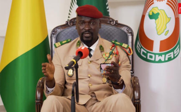 Guinée: l'avant-projet de constitution présenté en vue du référendum prévu avant la fin de l'année