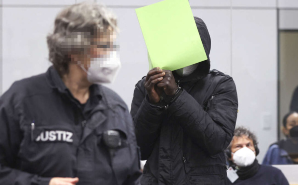 Gambie: arrestation d'un général, membre présumé d'un escadron de la mort sous Jammeh