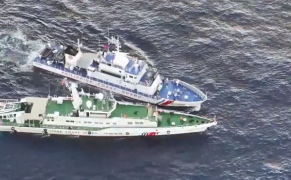 Garde côtière philippine s'introduit à nouveau de force en mer de Chine méridionale