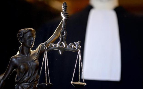 "Acte d'amour" ou meurtre: procès d'une mère qui a tué sa fille handicapée