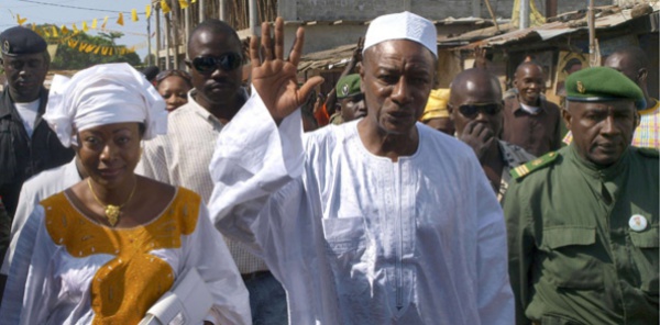 Guinée : la réélection d’Alpha Condé au 1er tour accueillie dans le calme