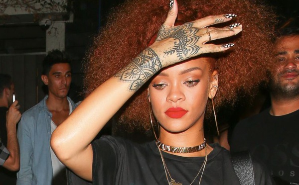 Rihanna : trahie par son attaché de presse, elle obtient des excuses publiques