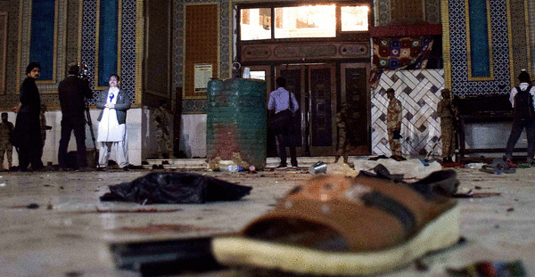 Attaque contre un sanctuaire soufi en Afghanistan, 10 fidèles tués