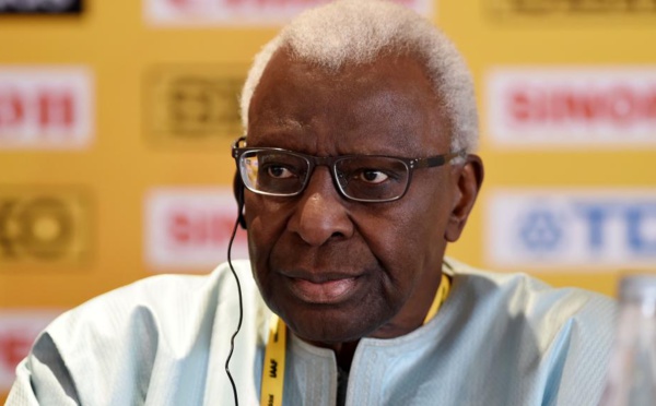 Lamine Diack: sa famille soudée face aux soupçons de corruption