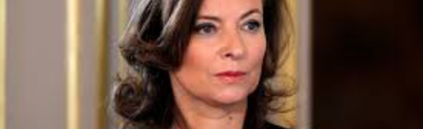 Valérie Trierweiler dézingue François Hollande sur twitter