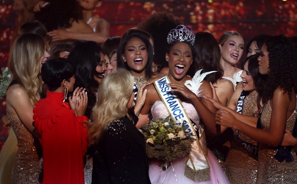 Angélique Angarni-Filopon élue Miss France 2025 à l'âge de 34 ans