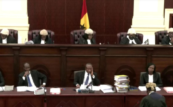 Ghana: la Cour suprême valide une loi anti-LGBT+