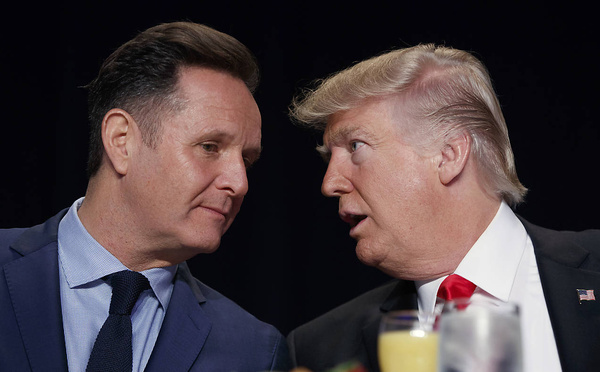 Donald Trump nomme le créateur de son émission de téléréalité émissaire au Royaume-Uni