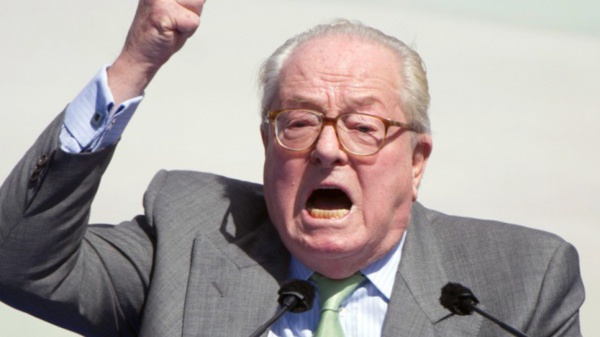 Jean-Marie Le Pen: «Qu’on tue tous les Africains, une bombe atomique sur l’Afrique, et fini les morts en Méditerranée !»