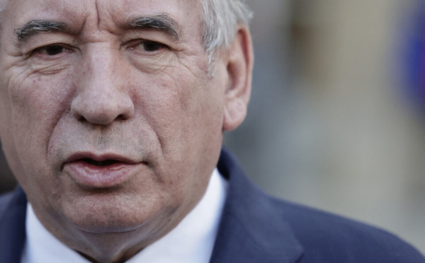 France: à l'Assemblée, François Bayrou prononce son discours de politique générale et espère éviter la censure