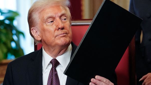 Donald Trump déclassifie les archives sur les assassinats de John F. Kennedy et Martin Luther King