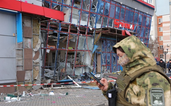 Ukraine: quatre morts et 17 blessés dans une attaque de missile russe dans l'Est