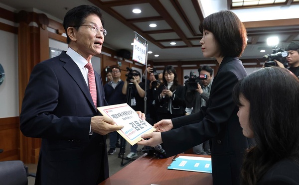 La Corée du Sud lance officiellement la campagne présidentielle, à trois semaines du scrutin