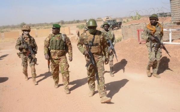 Bénin: le verdict du procès du cyberactiviste présumé Steve Amoussou reporté au 2 juin