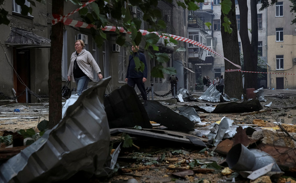 Ukraine: des frappes de drones russes font un mort et quatorze blessés à Odessa