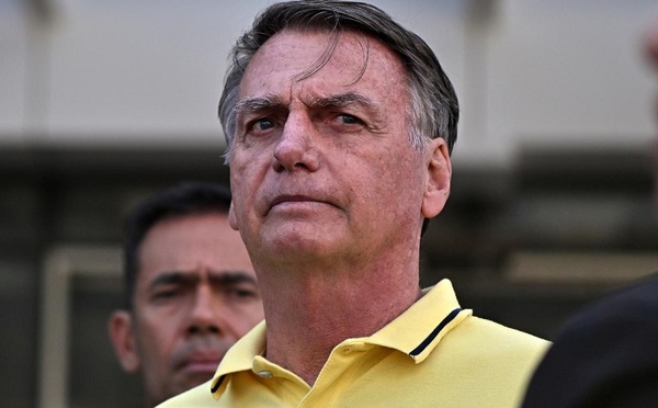 Procès Bolsonaro: l'ex-président brésilien condamné à 27 ans de prison pour tentative de coup d'État