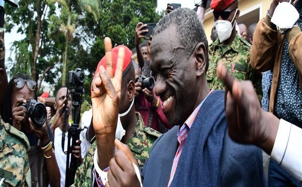 Deux défenseurs kényans des droits humains enlevés en Ouganda